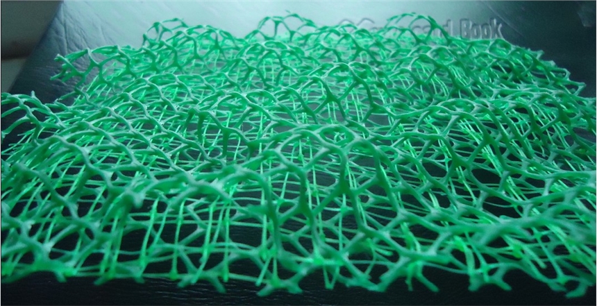 雅安創(chuàng)新應(yīng)用三維土工網(wǎng)墊排水網(wǎng)，助力生態(tài)護(hù)坡與水利工程建設(shè)